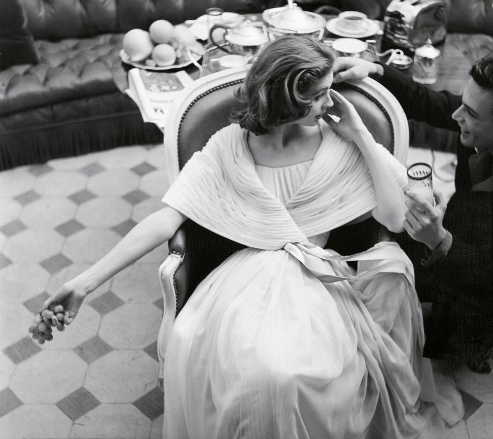 mannequin portant une robe de Givenchy